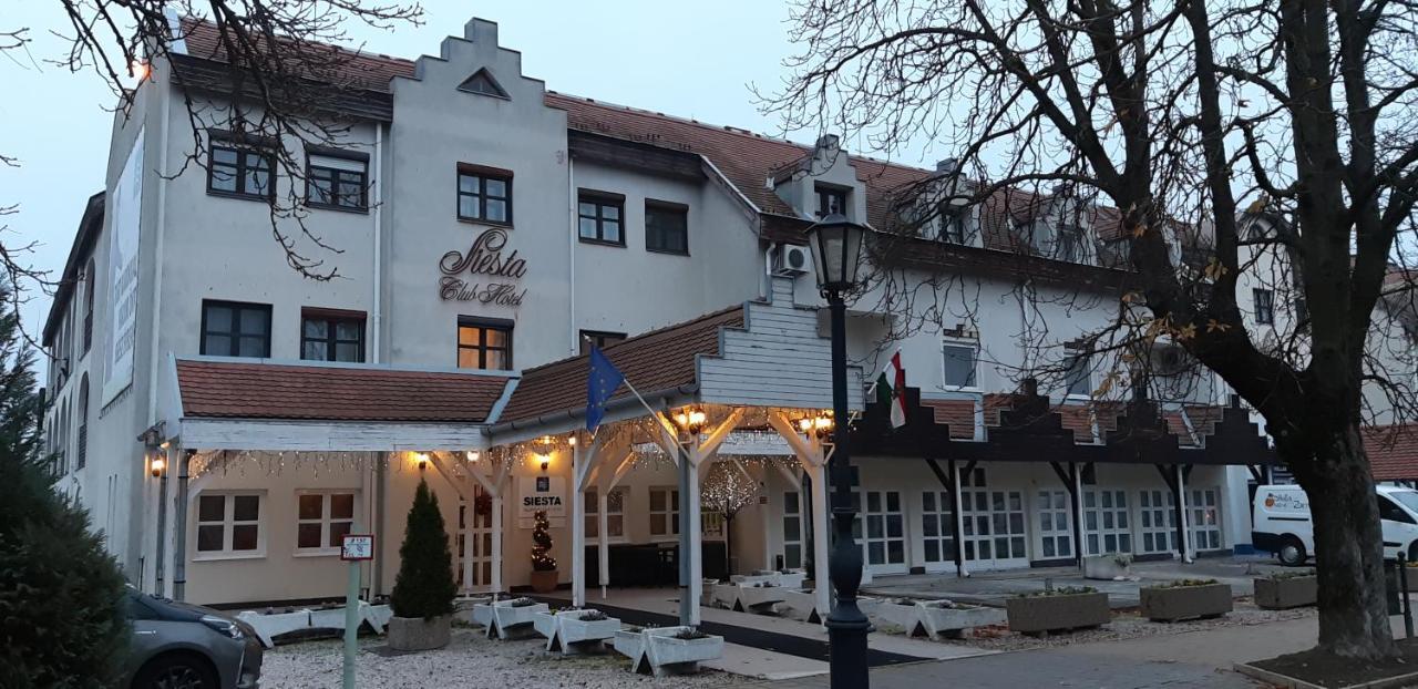 Siesta Club Hotel Harkány Exterior foto